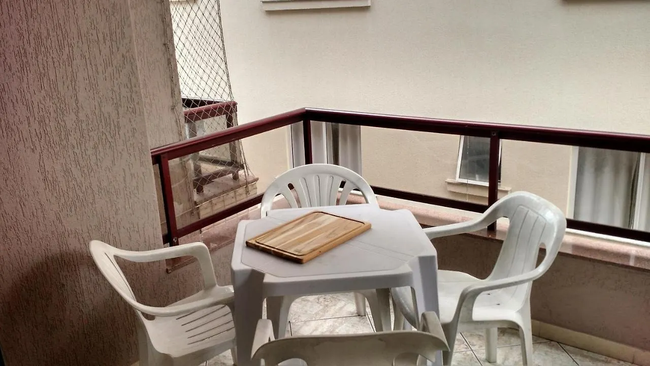 Apto El Shadday 203 /150 Metros Do Mar. Bombinhas Apartment